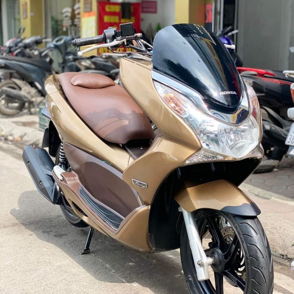 MOTORBIKE RENTAL PHU QUOC - HONDA PCX