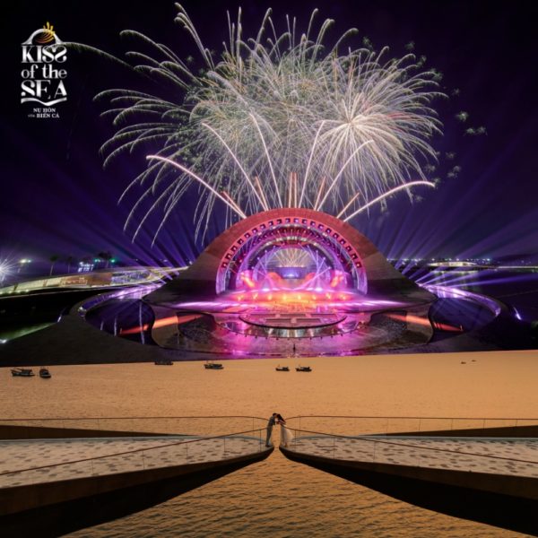 KISS OF THE SEA SHOW + KISS BRIDGE [TICKETS]