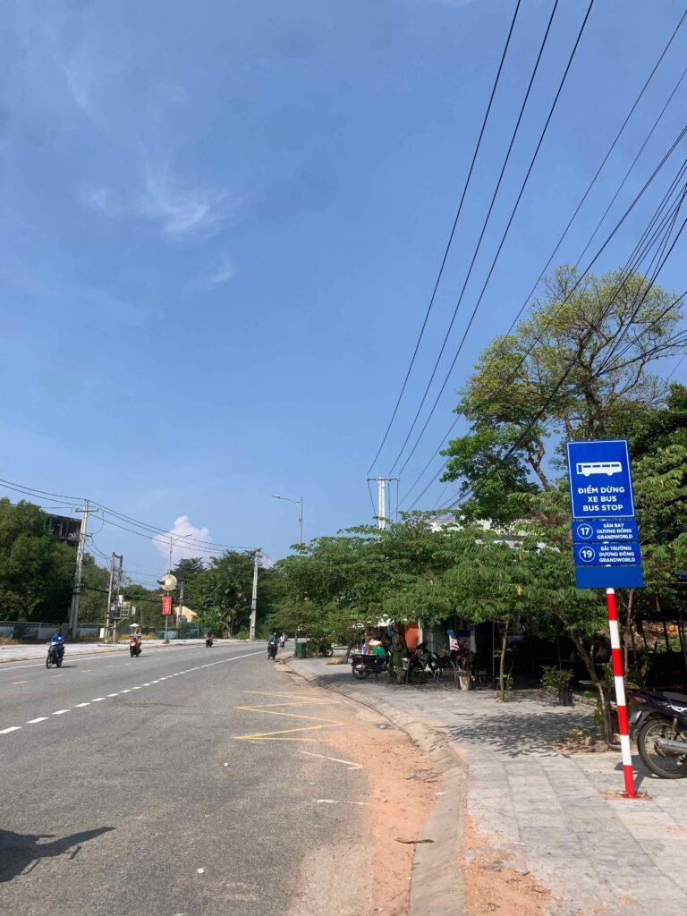 Eden resort bus stop